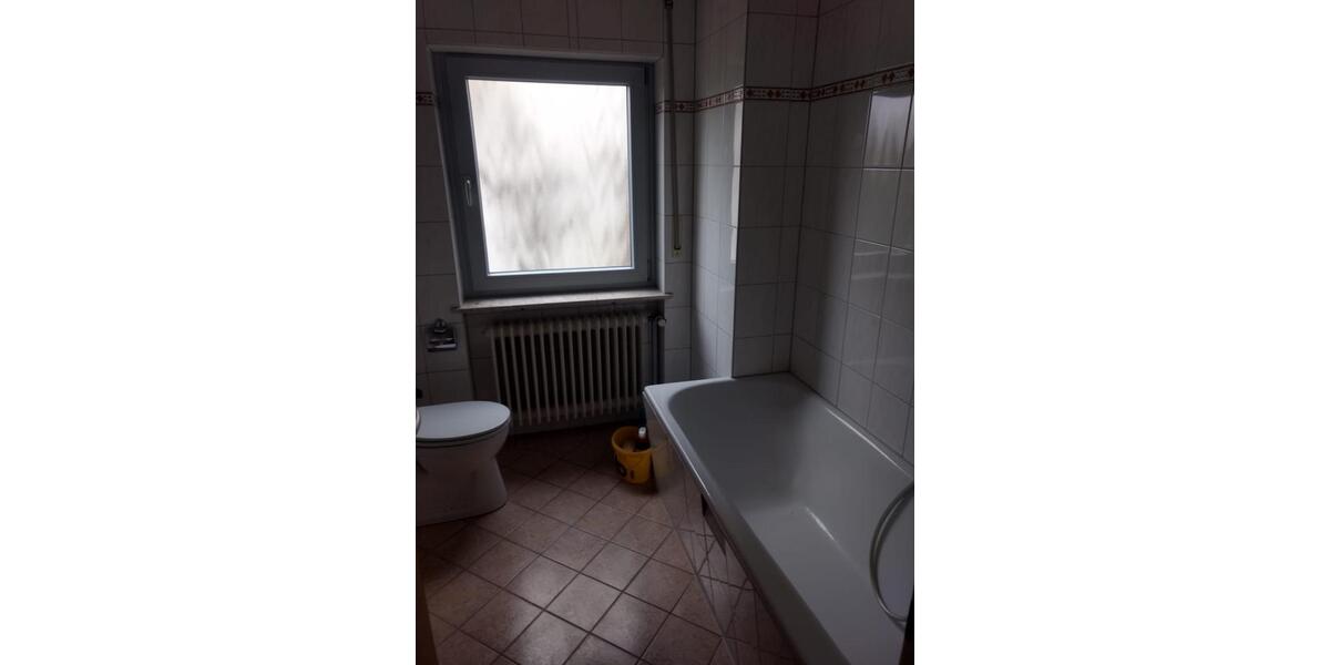 Etagenwohnung Saarbrücken Brebach-Fechingen - 4 Zimmer, 110 m&sup2;, 750&euro; | Angebot:26049469