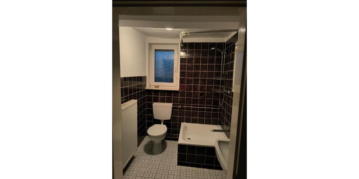 Etagenwohnung Helsa - 3 Zimmer, 90 m&sup2;, 685&euro; | Angebot:25931307