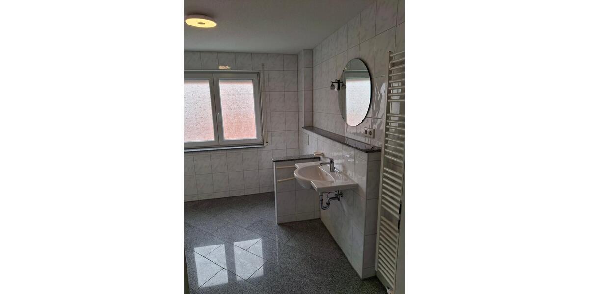 Maisonettenwohnung Pfullendorf - 5 Zimmer, 160 m&sup2;, 1.400&euro; | Angebot:26086894