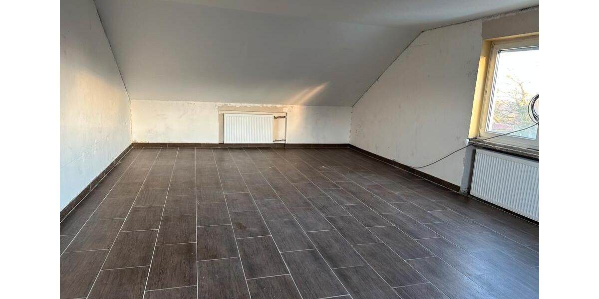 Dachgeschoßwohnung Willebadessen - 2.5 Zimmer, 78 m&sup2;, 650&euro; | Angebot:26645996