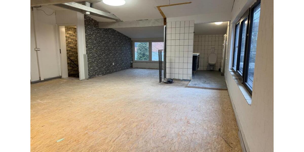 Etagenwohnung Trittau - 5 Zimmer, 186 m&sup2;, 1.800&euro; | Angebot:24540009