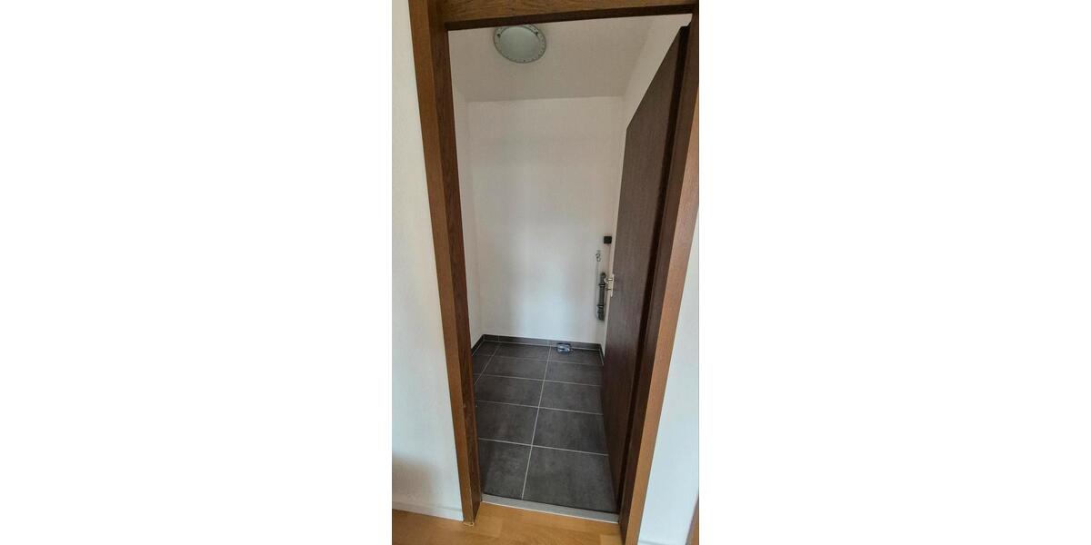 Etagenwohnung Saarbrücken Eschberg - 2 Zimmer, 60 m&sup2;, 755&euro; | Angebot:24654350