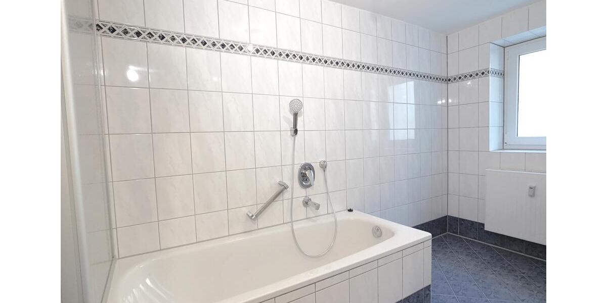 Erdgeschoßwohnung Baiersbronn - 3.5 Zimmer, 95 m&sup2;, 690&euro; | Angebot:23794105