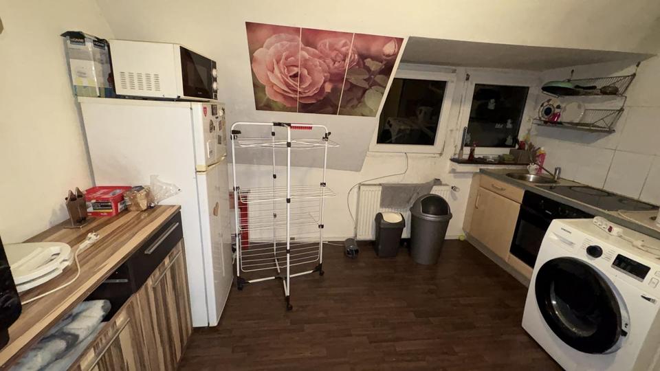 Dachgeschoß Wohnung zu Vermieten 2 zimmer