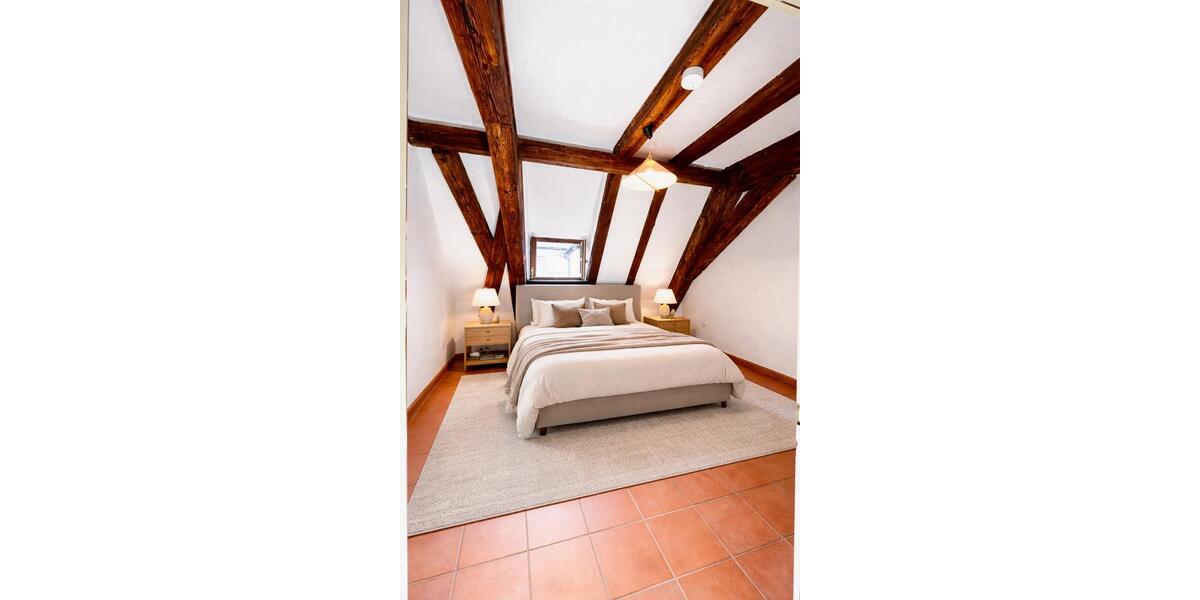 Etagenwohnung Forchheim - 3 Zimmer, 110 m&sup2;, 990&euro; | Angebot:26102580