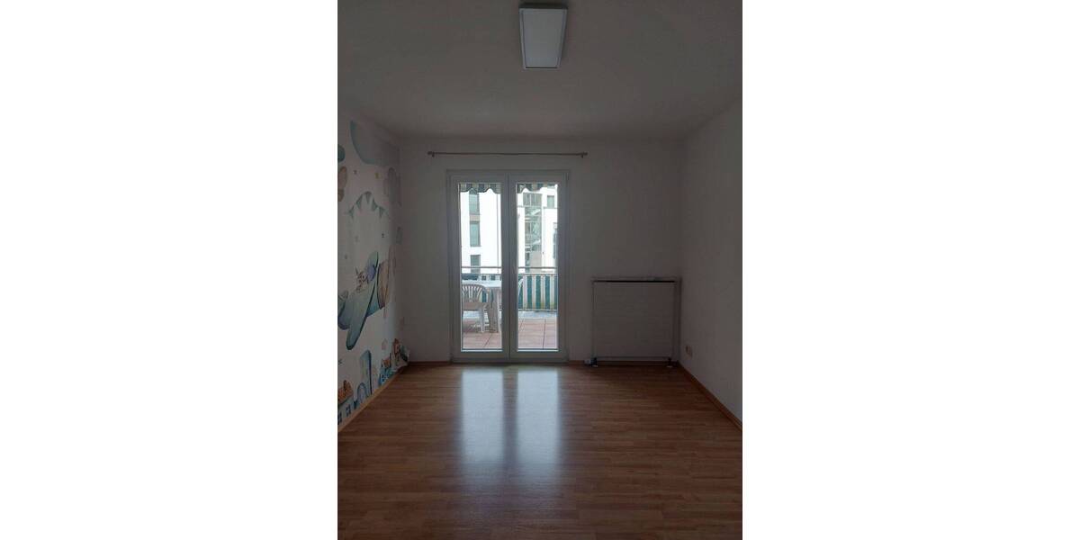 Etagenwohnung Siegburg - 3 Zimmer, 83 m&sup2;, 715&euro; | Angebot:26672294