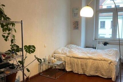 Wohnen auf Zeit Halle (Saale) Am Wasserturm/Thaerviertel - 1 Zimmer, 120 m&sup2;, 30&euro; | Angebot:26600880