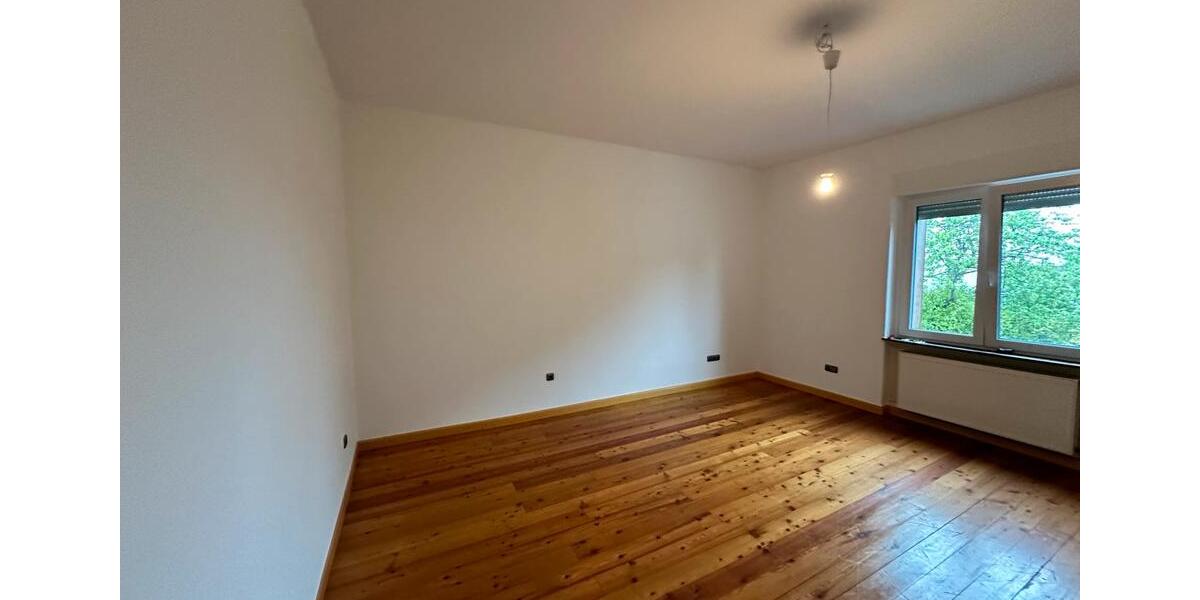 Etagenwohnung Ulrichstein - 2 Zimmer, 93 m&sup2;, 850&euro; | Angebot:26147343
