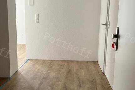 Wohnung Menden (Sauerland) - 2 Zimmer, 90 m&sup2;, 900&euro; | Angebot:24846400