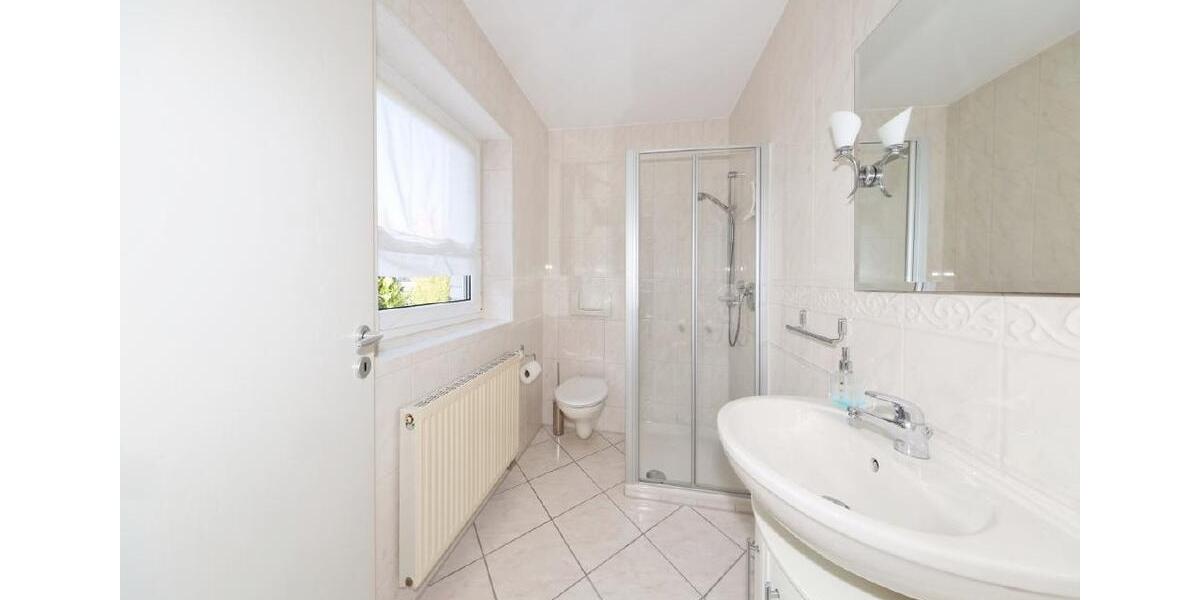 Einfamilienhaus Schortens - 4 Zimmer, 119 m&sup2;, 1.200&euro; | Angebot:26662269