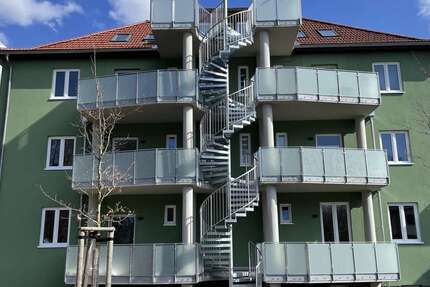 Wohnung Ilmenau - 2 Zimmer, 77 m&sup2;, 735&euro; | Angebot:26081931