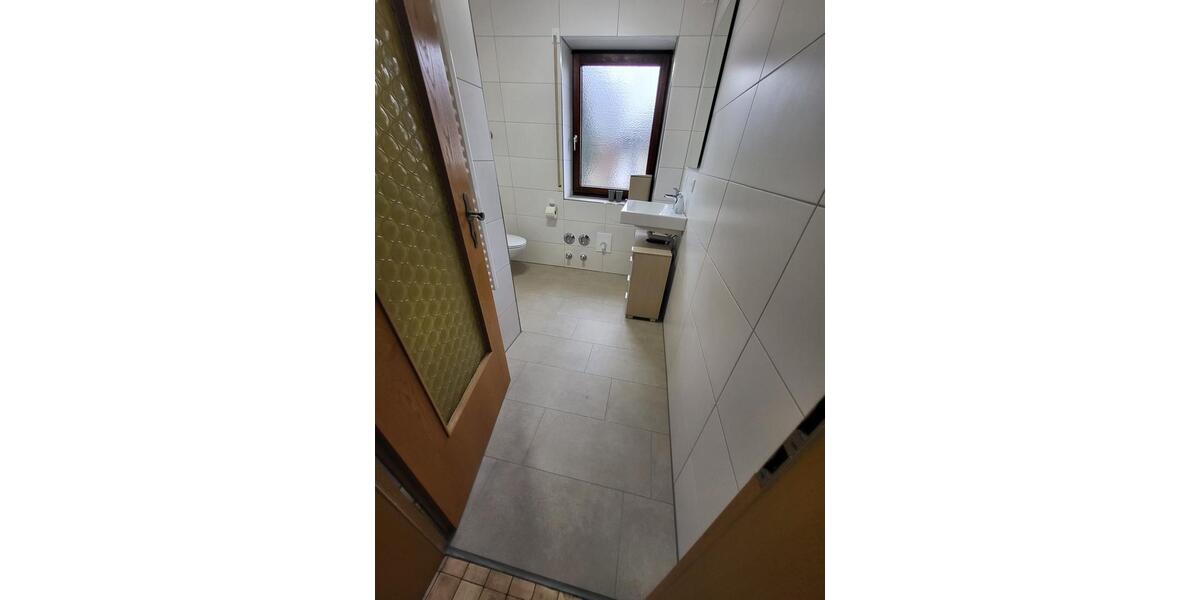 4 Zimmer incl. Küche und Bad zur befristeten Vermietung 2 zimmer