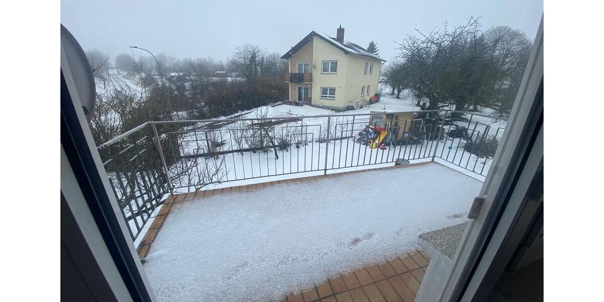 Dachgeschoßwohnung Butzbach - 3 Zimmer, 85 m&sup2;, 900&euro; | Angebot:24688057