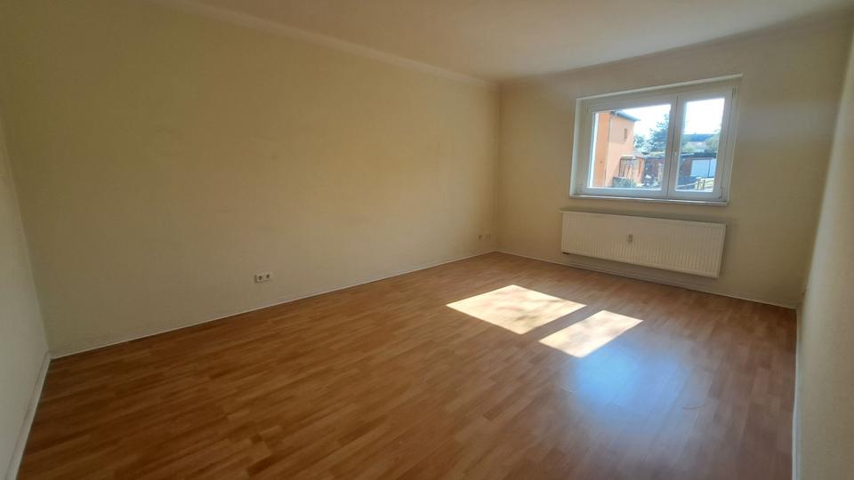 Erdgeschoßwohnung Zeitz - 2 Zimmer, 63 m&sup2;, 410&euro; | Angebot:26232286