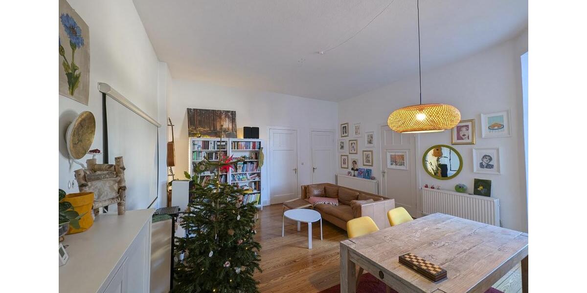 Etagenwohnung Lübeck Innenstadt - 4 Zimmer, 120 m&sup2;, 1.200&euro; | Angebot:25375217