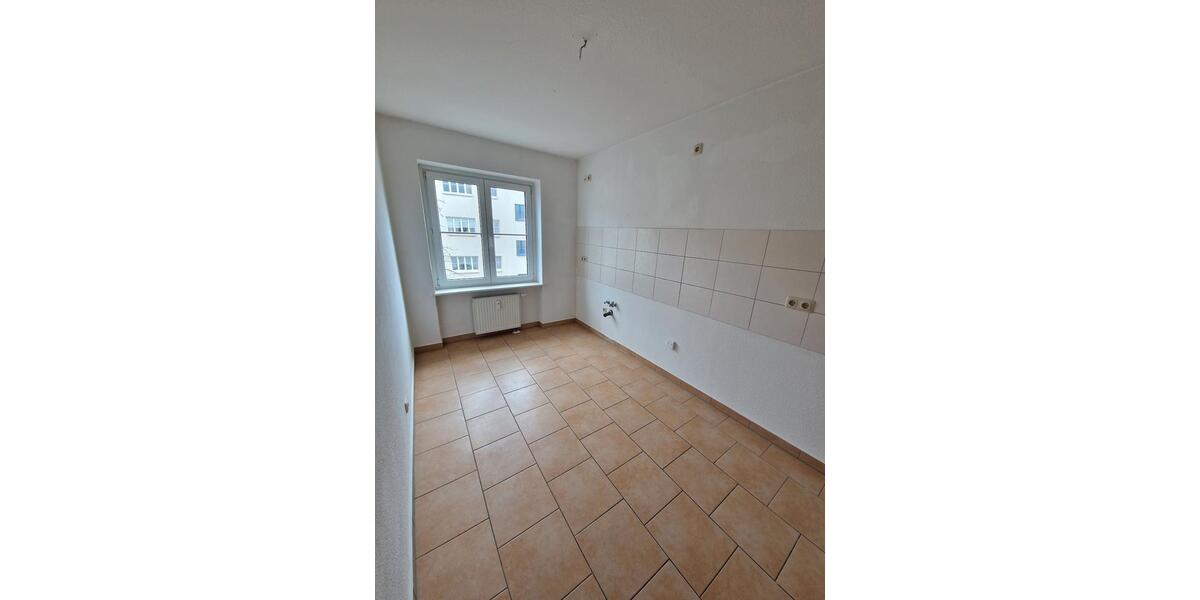 Etagenwohnung Magdeburg Neue Neustadt - 4 Zimmer, 92 m&sup2;, 643&euro; | Angebot:25547016
