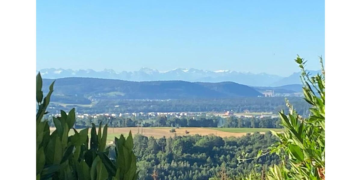 Möbliertes WG Zimmer in gemischter EFH WG und großem Garten zimmer