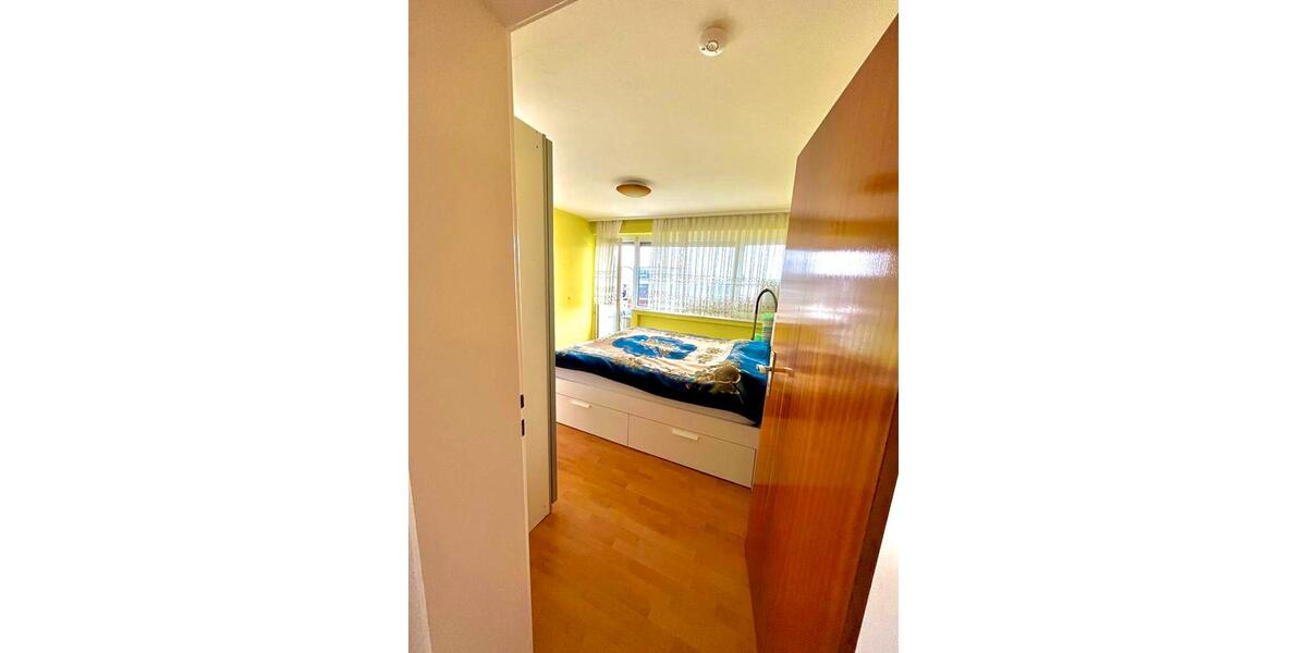 Etagenwohnung Sindelfingen Sindelfingen (Stadt) - 4 Zimmer, 98 m&sup2;, 1.400&euro; | Angebot:24857814