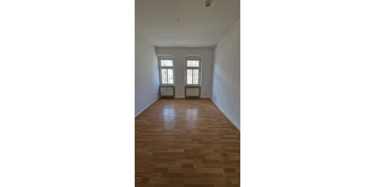 Etagenwohnung Weißenfels - 4 Zimmer, 97 m&sup2;, 580&euro; | Angebot:25804372