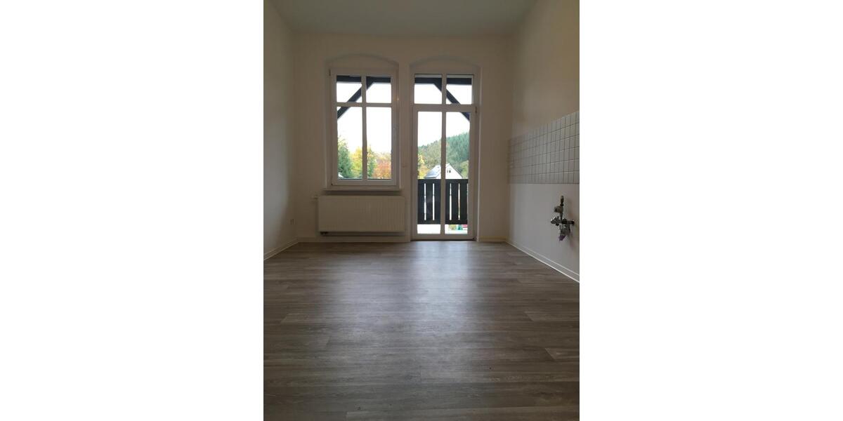 Dachgeschoßwohnung Amtsberg - 3 Zimmer, 70 m&sup2;, 470&euro; | Angebot:21662753