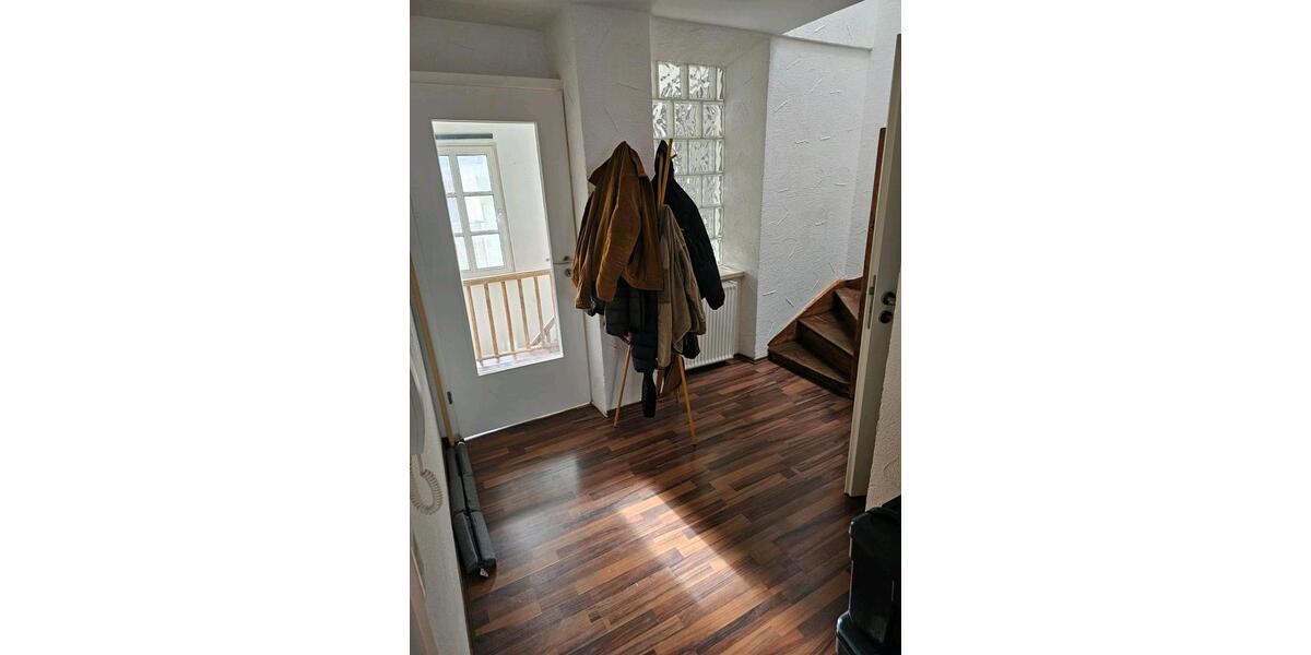 Etagenwohnung Pfeffelbach - 5 Zimmer, 120 m&sup2;, 1.050&euro; | Angebot:26181982