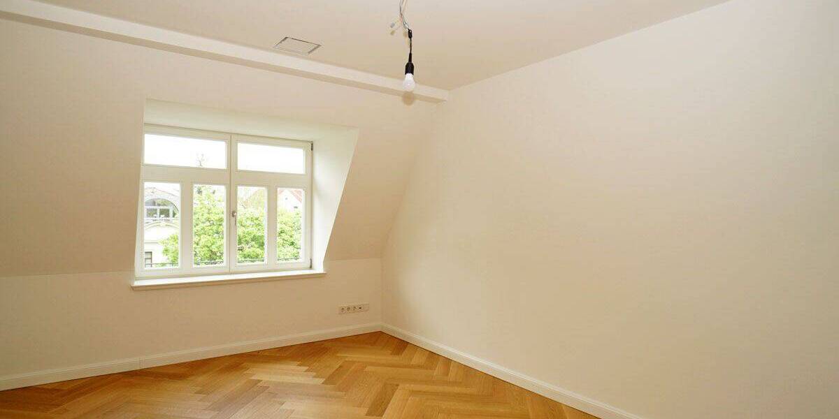 Etagenwohnung Dresden Striesen-Ost - 3 Zimmer, 85 m&sup2;, 1.850&euro; | Angebot:26767951
