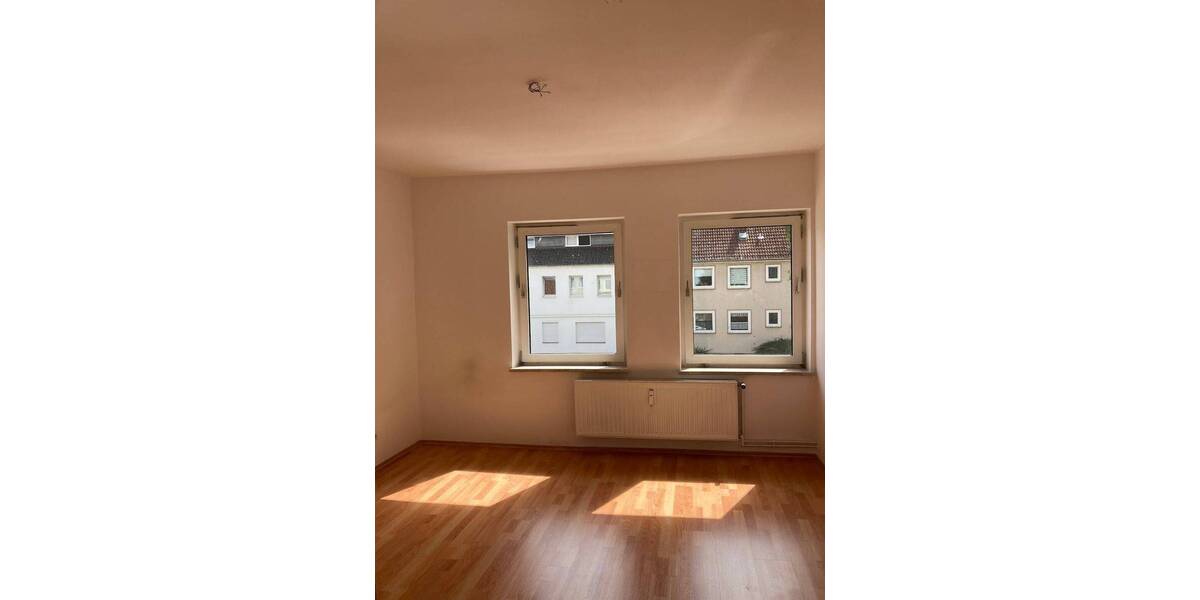 Etagenwohnung Salzgitter Lebenstedt - 3 Zimmer, 48 m&sup2;, 287&euro; | Angebot:24779476