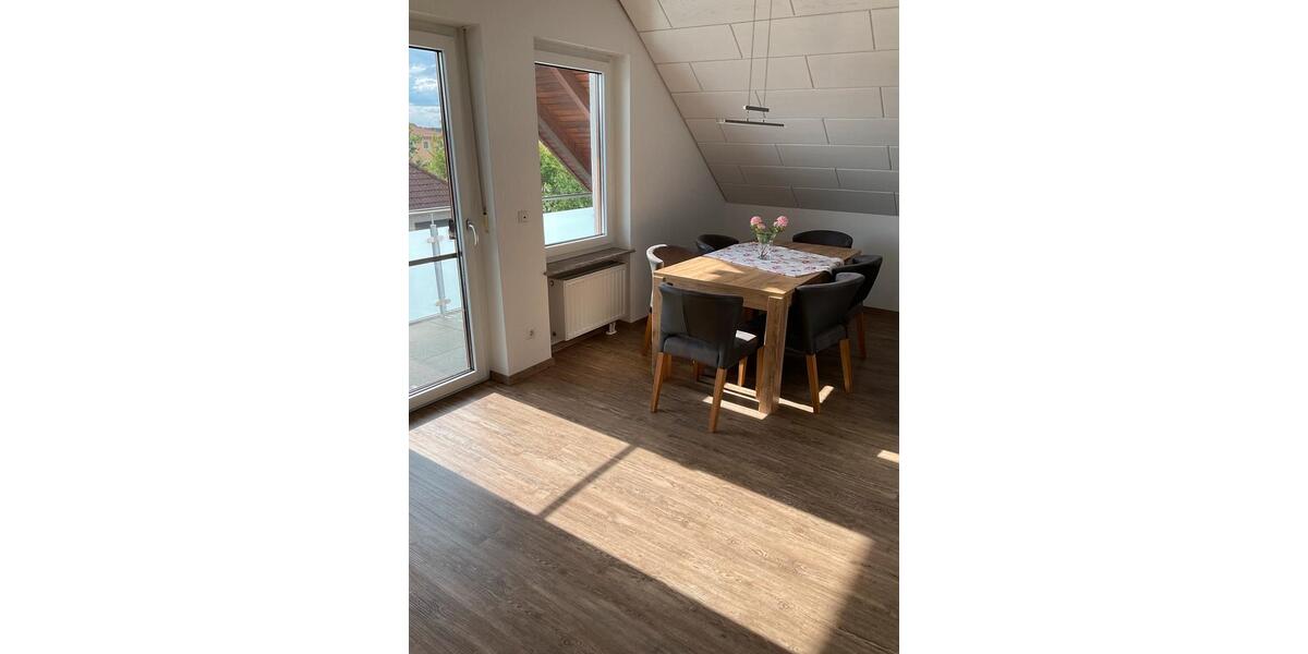 Wohnen auf Zeit Dittelbrunn - 3.5 Zimmer, 89 m&sup2;, 25&euro; | Angebot:19509456