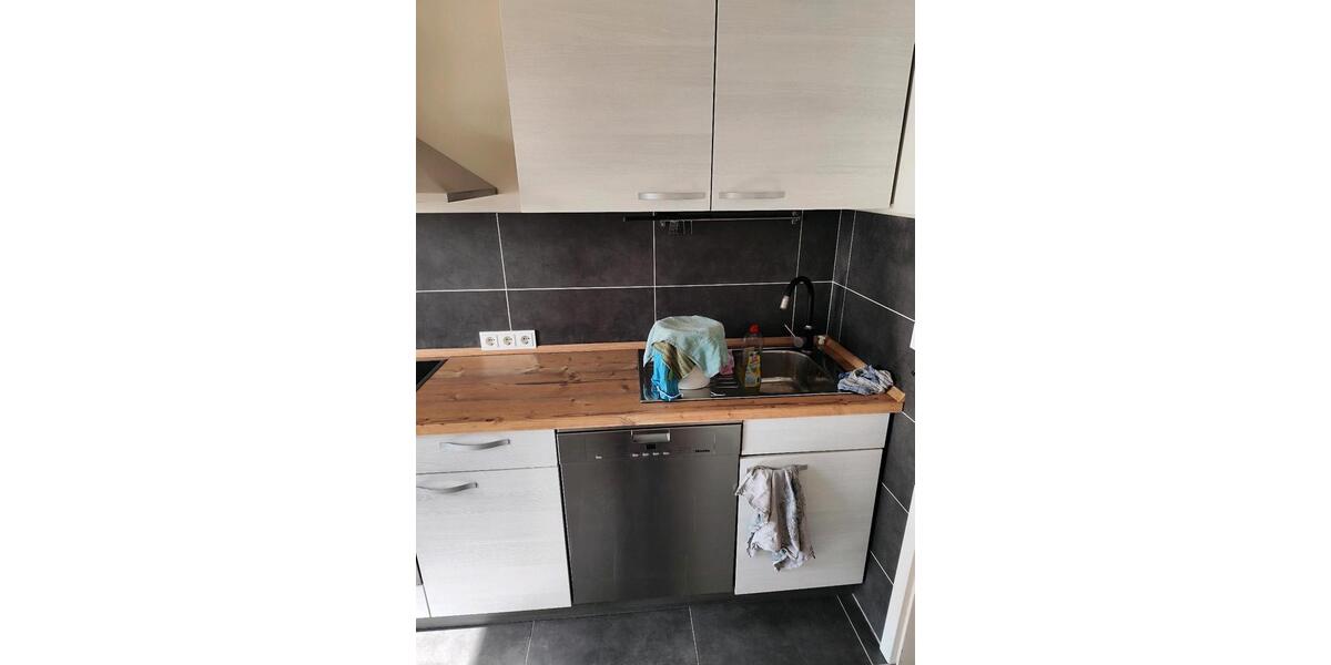 Etagenwohnung Halle - 4 Zimmer, 96 m&sup2;, 950&euro; | Angebot:25831655