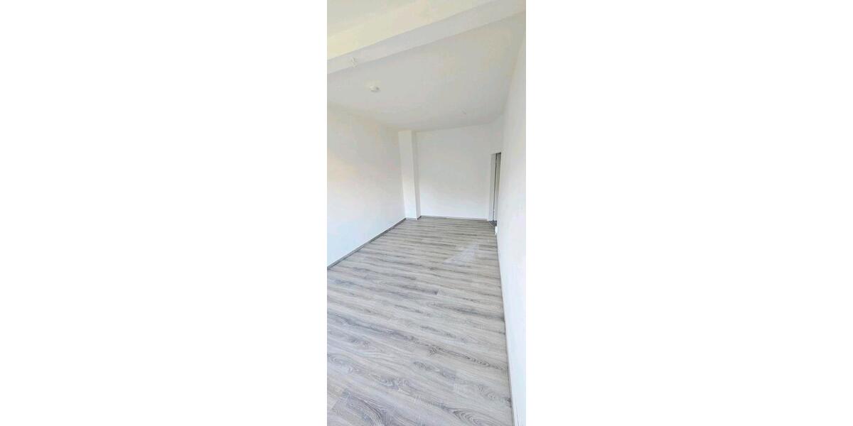 Helle 2 Zimmer Wohnung in Crimmitschau zu vermieten 2 zimmer