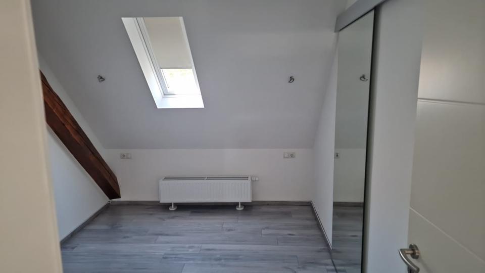 Dachgeschoßwohnung Zweibrücken - 1 Zimmer, 68 m&sup2;, 700&euro; | Angebot:26137465