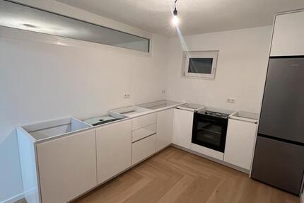 3-Zimmer-Souterrain-Wohnung 77qm2 mit Garten 3 zimmer