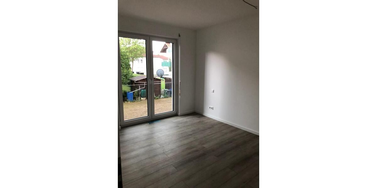 Erdgeschoßwohnung Bad Driburg - 3 Zimmer, 89 m&sup2;, 850&euro; | Angebot:25981123