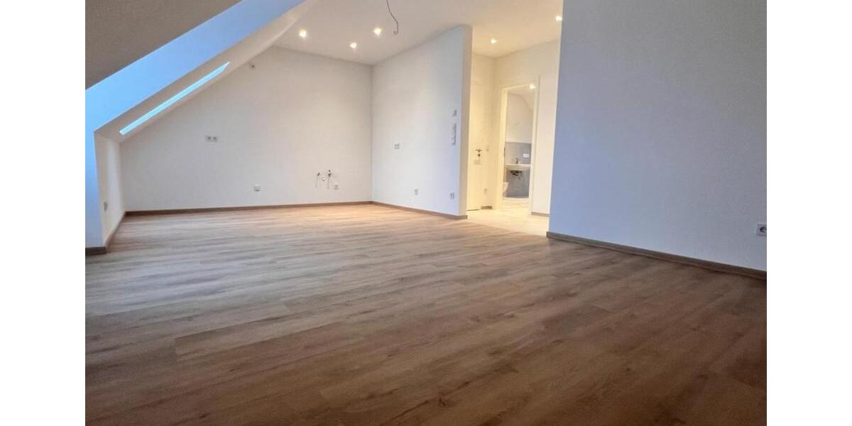 Dachgeschoßwohnung Geiselwind - 2 Zimmer, 59 m&sup2;, 590&euro; | Angebot:25840221