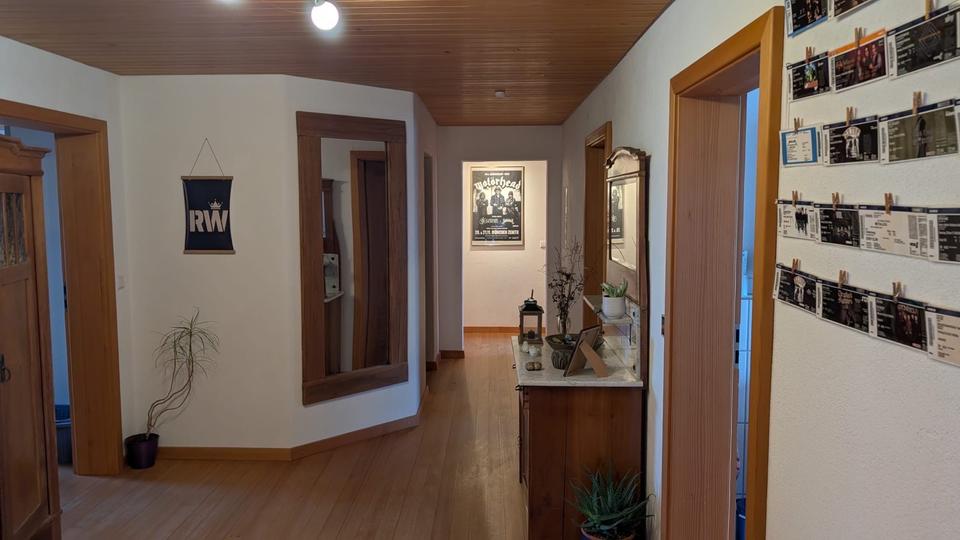 Dachgeschoßwohnung Argenbühl - 5 Zimmer, 141 m&sup2;, 1.500&euro; | Angebot:25931279