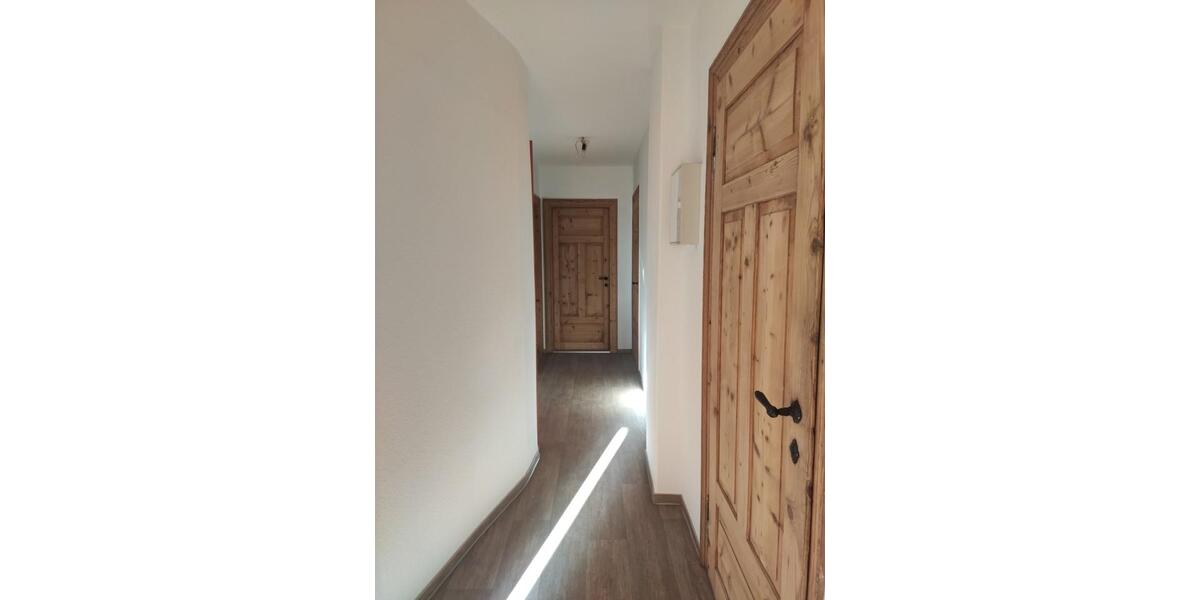 4-Zi.-Mietwohnung Balkon, Einbauküche & Elbblick (1. OG) - Meißen rechts der Elbe-MW4a0601 4 zimmer