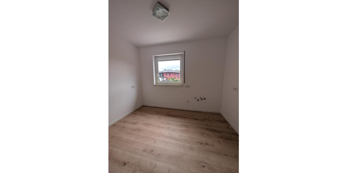 Etagenwohnung Otterberg - 2.5 Zimmer, 79 m&sup2;, 800&euro; | Angebot:26648065