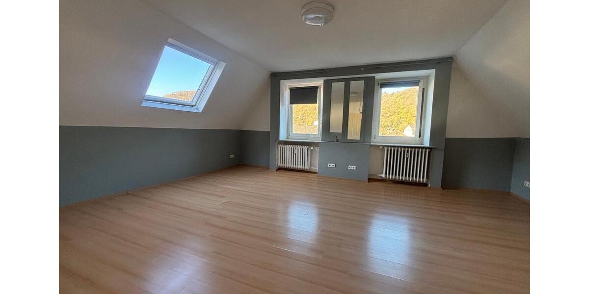 Dachgeschoßwohnung Rüdesheim am Rhein - 1 Zimmer, 41 m&sup2;, 360&euro; | Angebot:26278184