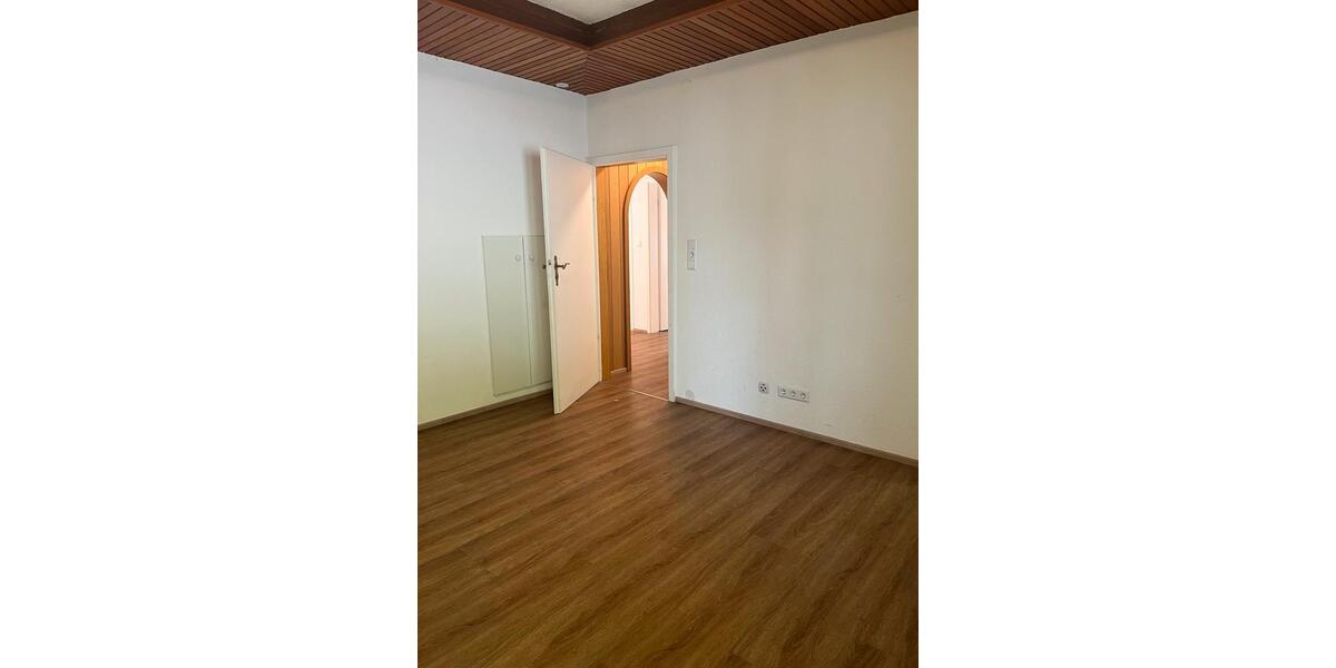 Etagenwohnung Bitburg - 5 Zimmer, 125 m&sup2;, 950&euro; | Angebot:26580672