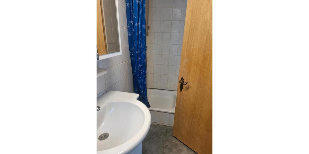 Etagenwohnung Zierenberg - 3.5 Zimmer, 80 m&sup2;, 850&euro; | Angebot:25375797