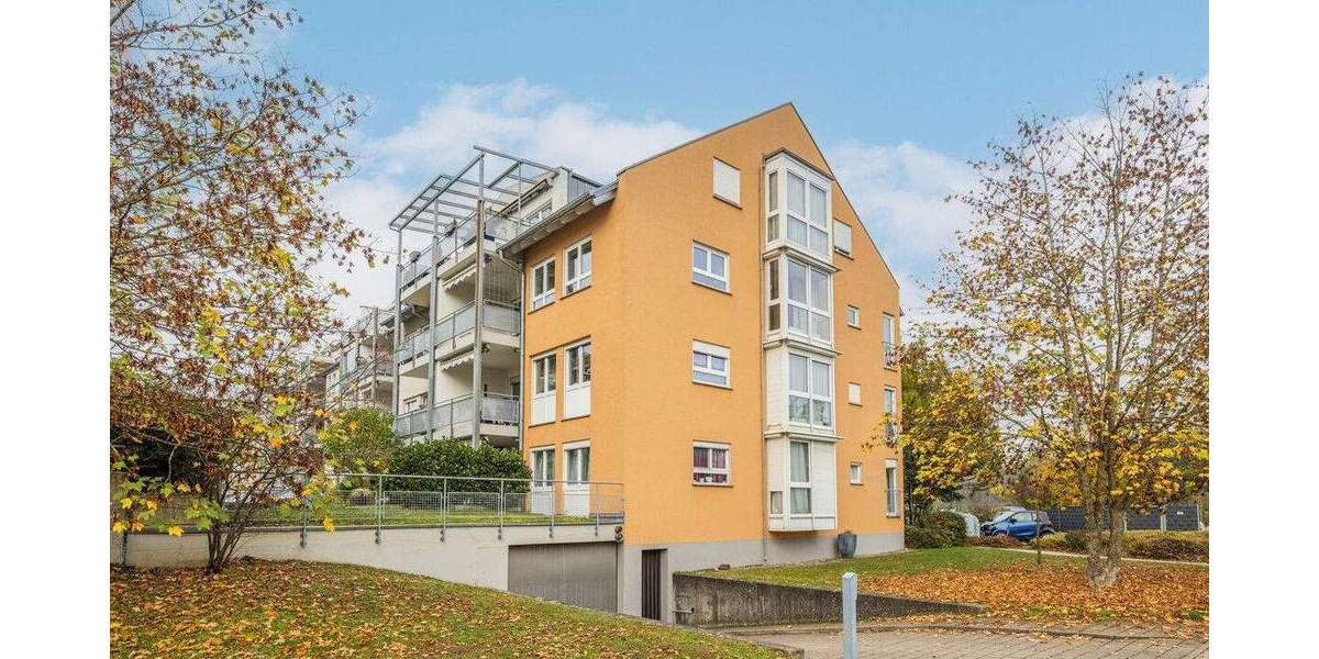 Mietangebot in Singen-Süd: Tolle Wohnung am Ortsrand! 4 zimmer