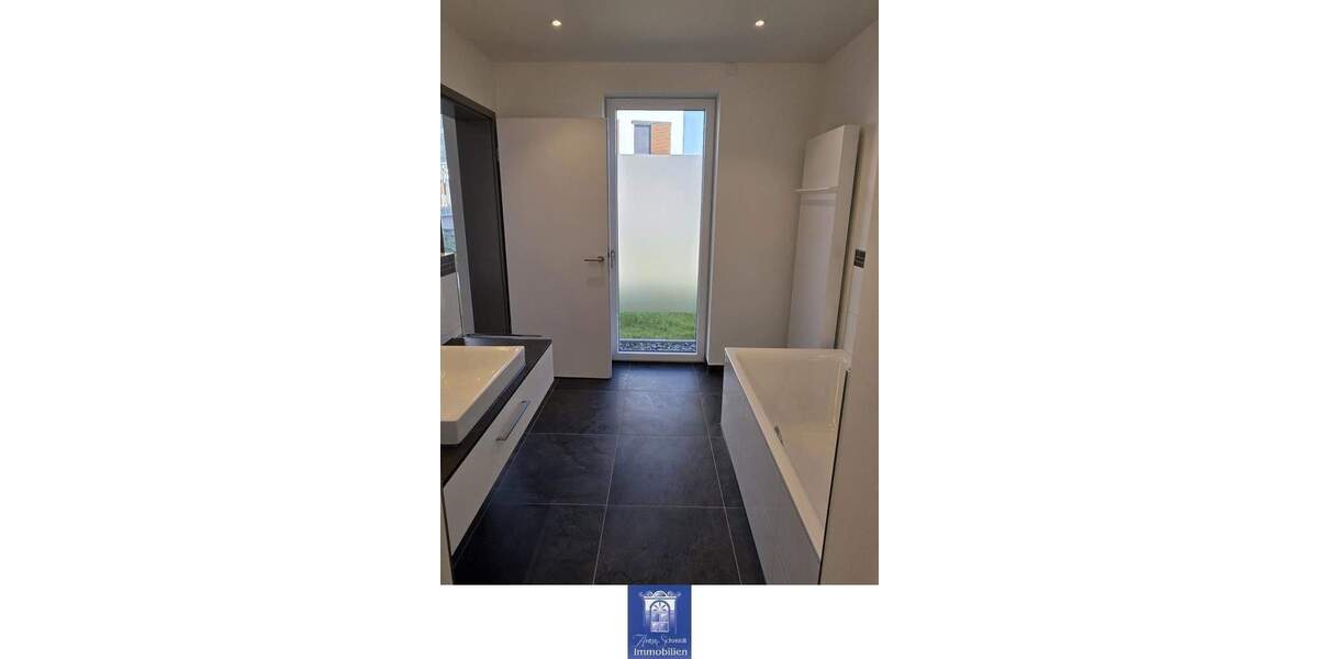 Etagenwohnung Döbeln - 4 Zimmer, 125 m&sup2;, 1.252&euro; | Angebot:25708973