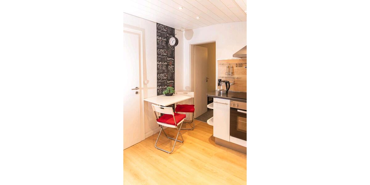 3 Zimmer DG-Wohnung zu vermieten, teilmöbliert, ab April 2026 3 zimmer