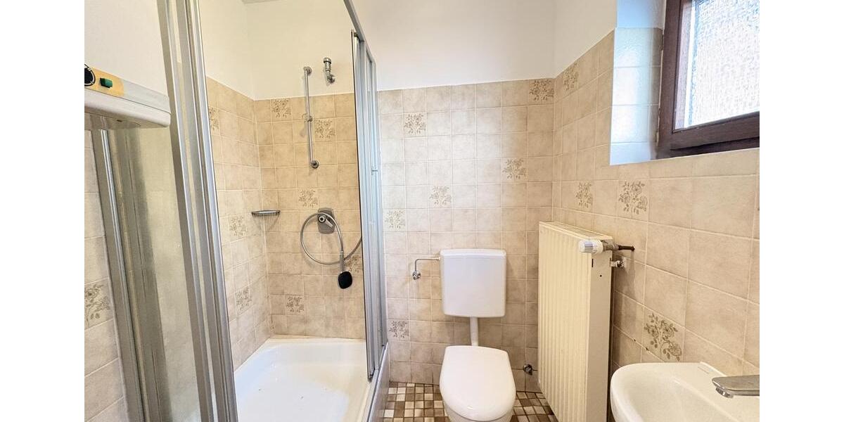 Erdgeschoßwohnung Neustadt an der Weinstraße - 2 Zimmer, 67 m&sup2;, 550&euro; | Angebot:24801400