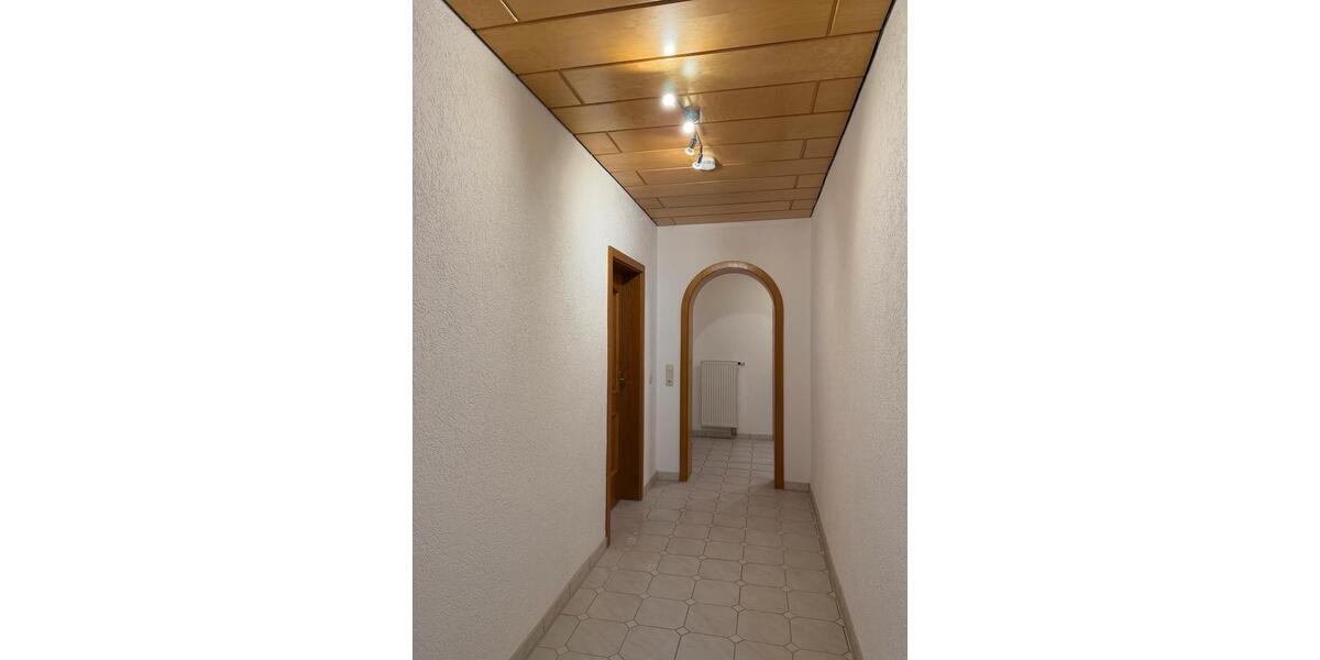 Dachgeschoßwohnung Wertingen - 3 Zimmer, 100 m&sup2;, 800&euro; | Angebot:26247648