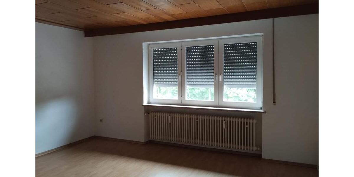 Etagenwohnung Amberg - 4 Zimmer, 87 m&sup2;, 800&euro; | Angebot:24354134