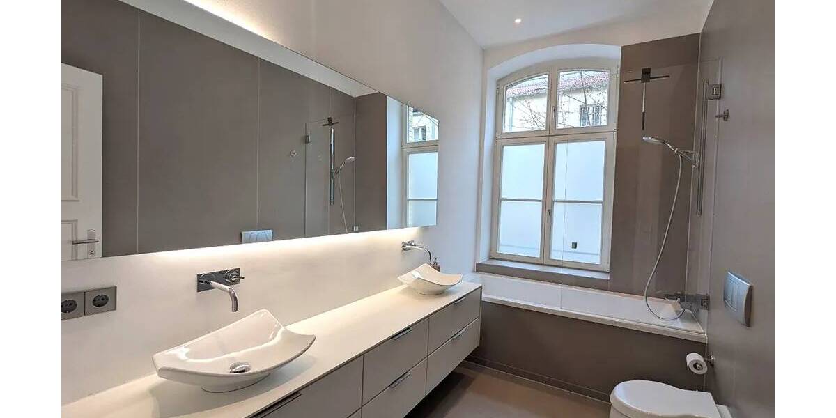 Etagenwohnung Berlin Mitte - 5 Zimmer, 147 m&sup2;, 3.529&euro; | Angebot:26718058