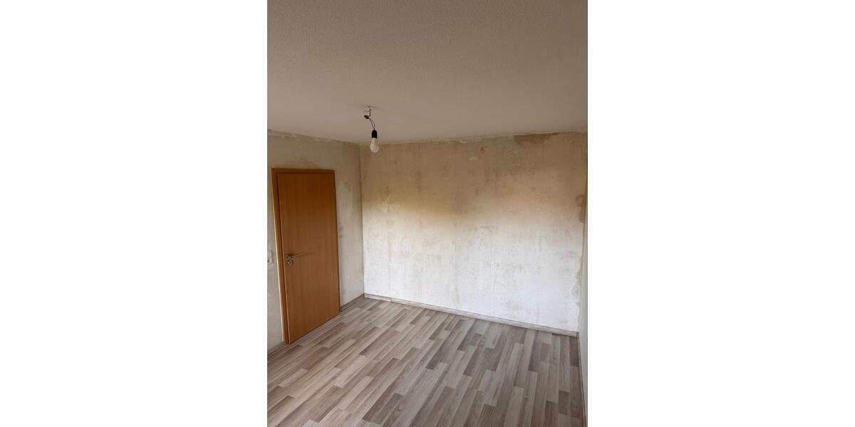 Erdgeschoßwohnung Tauberbischofsheim - 3 Zimmer, 85 m&sup2;, 1.230&euro; | Angebot:26155611