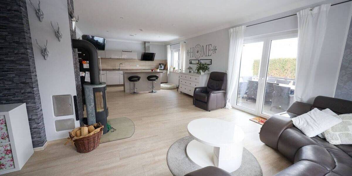 Einfamilienhaus Groß Grönau - 4 Zimmer, 125 m&sup2;, 1.950&euro; | Angebot:26627333