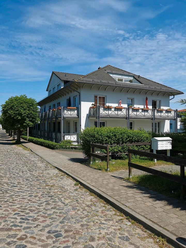 3 Raum Dachgeschoss Wohnung mit Loggia Meerblick Göhren